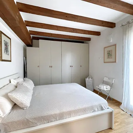 Ur Nest Santo Stefano Apartment *