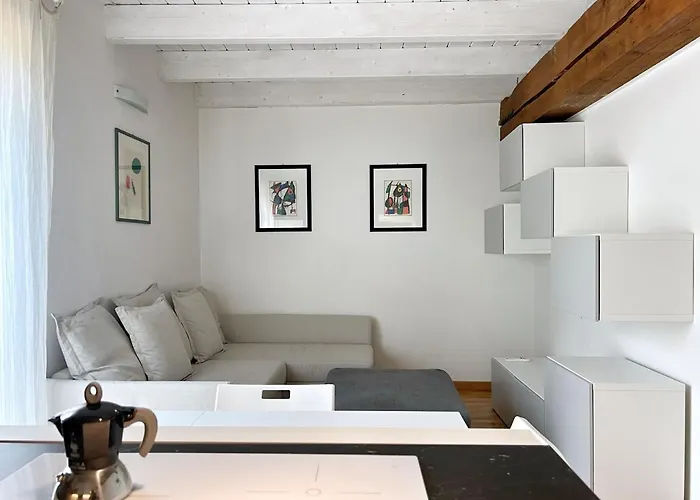 Ur Nest Santo Stefano * Болонья