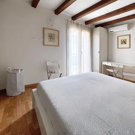 Ur Nest Santo Stefano בולוניה